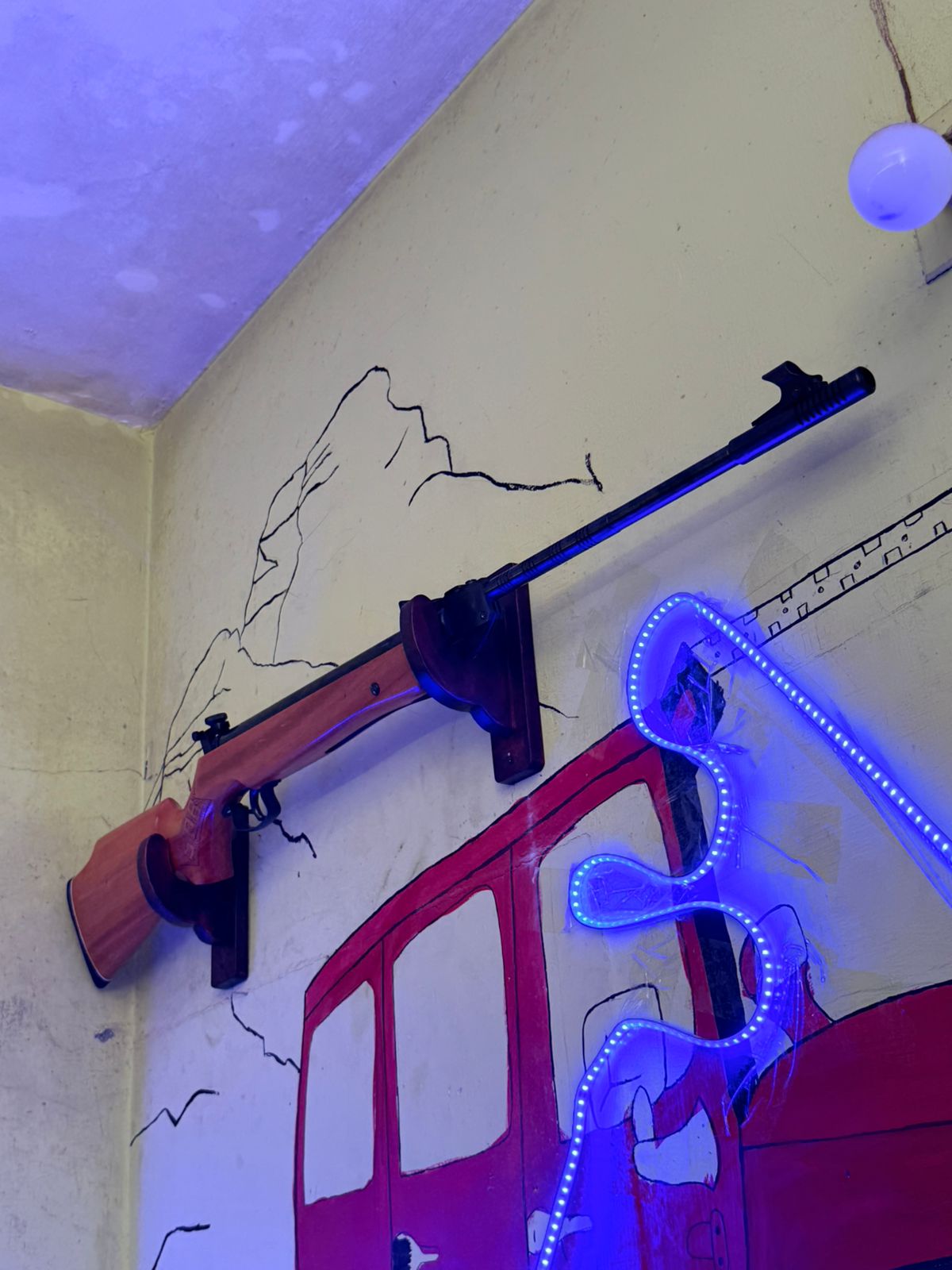 Gun Holder